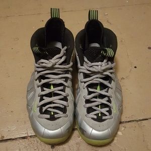 Nike Foamposites Grey/Volt green